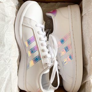 BRAND NEW Adidas Grand Court Sneaker